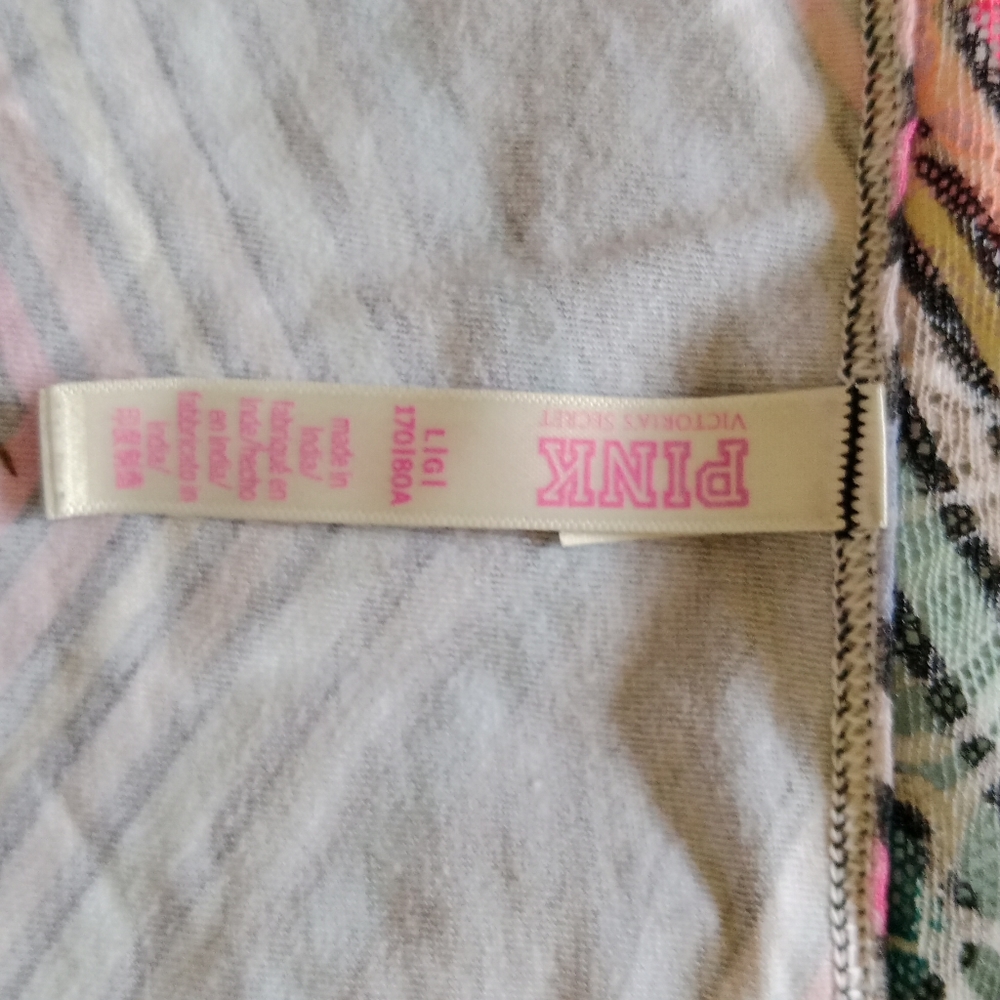 Pink vectoria 's secret panti - Picture 3 of 3